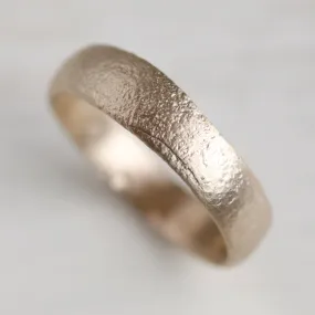 6mm Wide Ancient Textured Band •