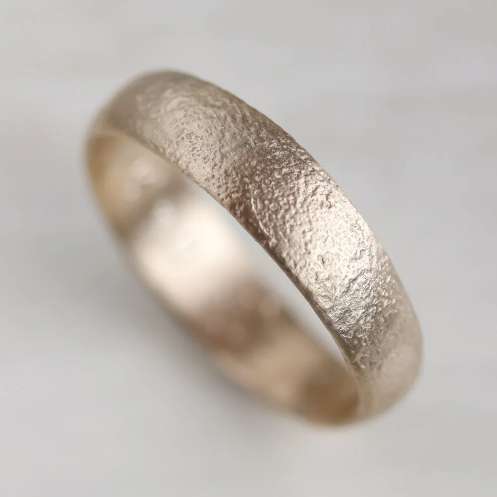 6mm Wide Ancient Textured Band •