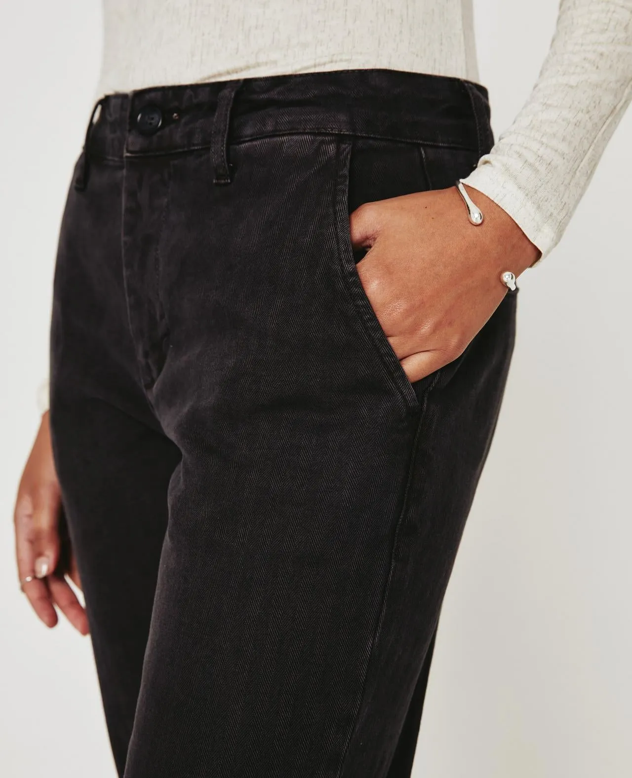 AG Caden Pant in Sulpher Black