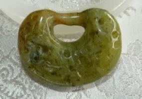 Chinese Jade Lock Pendant Classic Green P562)