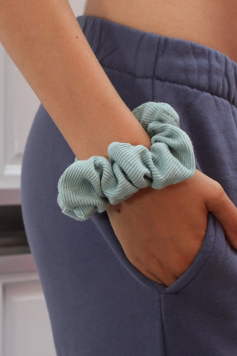 Ribbed Scrunchie