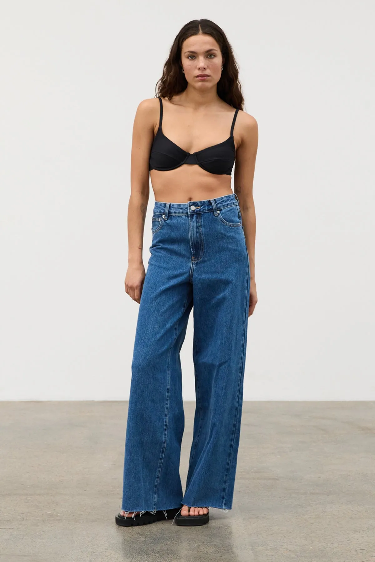 Signature Denim Relaxed Straight Jean - Indigo